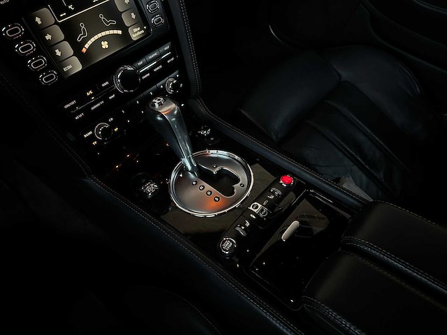 Bentley continental gtc 6.0 w12 560pk 2007 youngtimer (87.000 km) - afbeelding 21 van  41