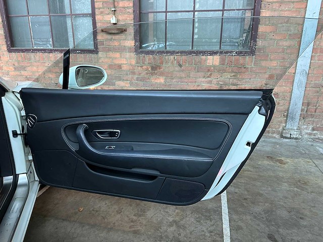 Bentley continental gtc 6.0 w12 560pk 2007 youngtimer (87.000 km) - afbeelding 31 van  41