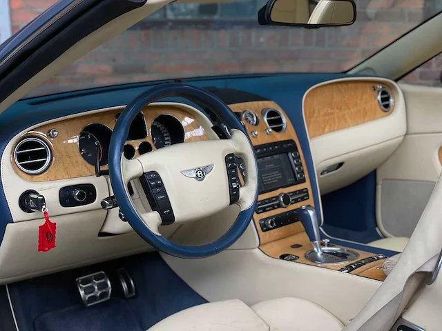 Bentley continental gtc 6.0 w12 560pk 2007 youngtimer - afbeelding 7 van  37