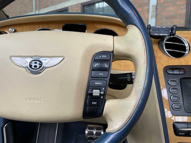 Bentley continental gtc 6.0 w12 560pk 2007 youngtimer - afbeelding 13 van  37