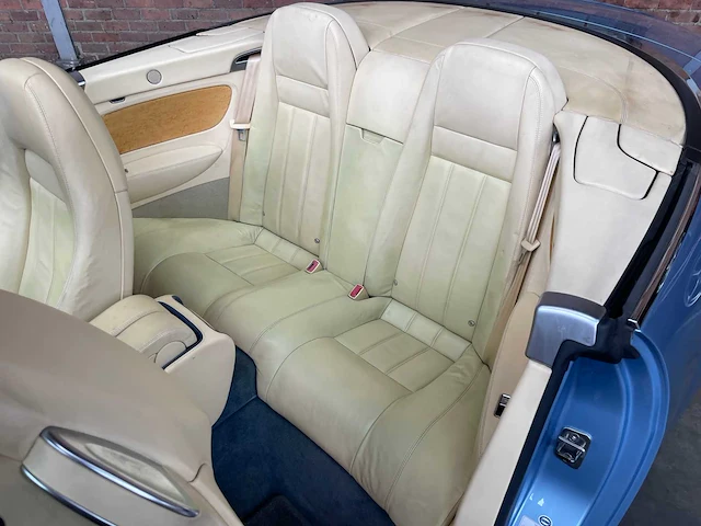 Bentley continental gtc 6.0 w12 560pk 2007 youngtimer - afbeelding 27 van  37
