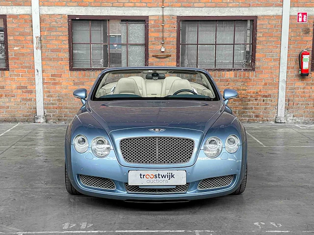Bentley continental gtc 6.0 w12 560pk 2007 youngtimer - afbeelding 33 van  37