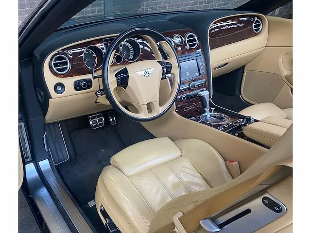 Bentley continental gtc 6.0 w12 cabriolet facelift 560pk (british racing green) , 38-kfr-7 - afbeelding 18 van  47