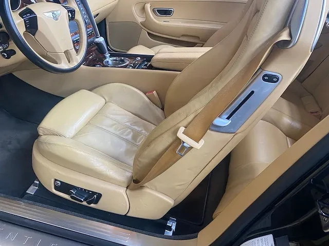 Bentley continental gtc 6.0 w12 cabriolet facelift 560pk (british racing green) , 38-kfr-7 - afbeelding 27 van  47