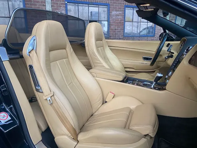 Bentley continental gtc 6.0 w12 cabriolet facelift 560pk (british racing green) , 38-kfr-7 - afbeelding 31 van  47