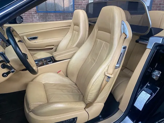 Bentley continental gtc 6.0 w12 cabriolet facelift 560pk (british racing green) , 38-kfr-7 - afbeelding 33 van  47