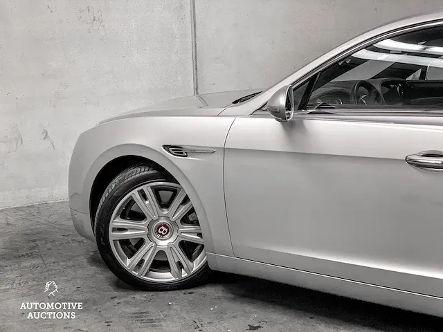 Bentley flying spur 4.0 v8 507pk 2015 -orig. nl-, 5-zhf-06 - afbeelding 21 van  74