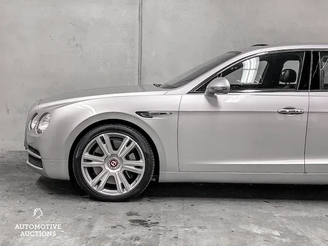 Bentley flying spur 4.0 v8 507pk 2015 -orig. nl-, 5-zhf-06 - afbeelding 27 van  74