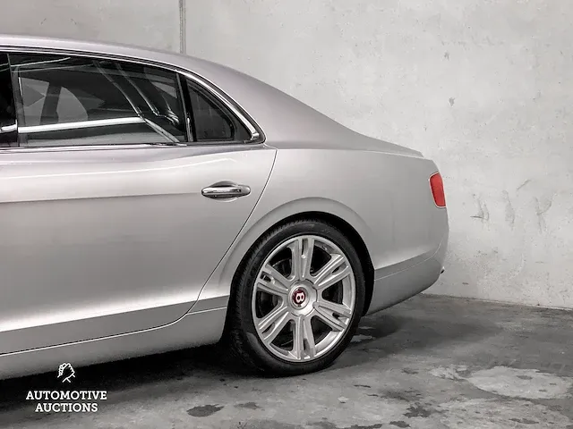 Bentley flying spur 4.0 v8 507pk 2015 -orig. nl-, 5-zhf-06 - afbeelding 67 van  74