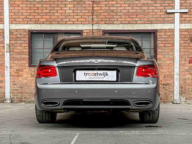 Bentley flying spur 6.0 w12 625pk 2014, nl-kenteken - afbeelding 11 van  62