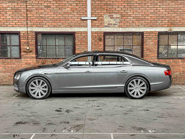 Bentley flying spur 6.0 w12 625pk 2014, nl-kenteken - afbeelding 17 van  62