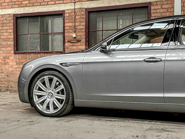 Bentley flying spur 6.0 w12 625pk 2014, nl-kenteken - afbeelding 19 van  62