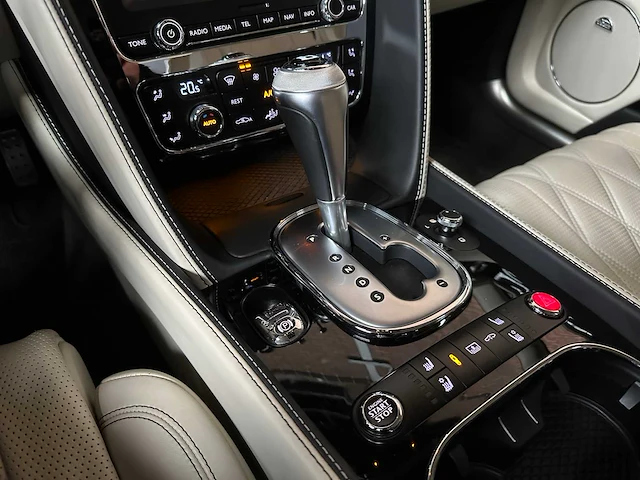 Bentley flying spur 6.0 w12 625pk 2014, nl-kenteken - afbeelding 30 van  62