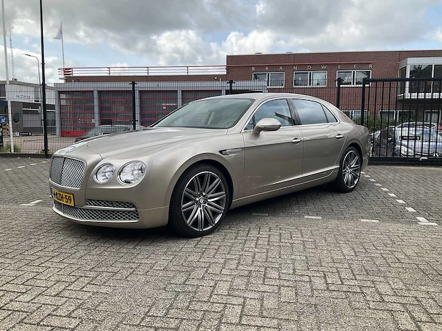 Bentley flying spur 6.0 w12 automaat 2013, 4-kzh-59 - afbeelding 12 van  36