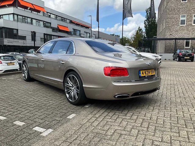 Bentley flying spur 6.0 w12 automaat 2013, 4-kzh-59 - afbeelding 33 van  36