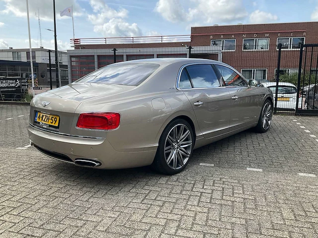 Bentley flying spur 6.0 w12 automaat 2013, 4-kzh-59 - afbeelding 35 van  36