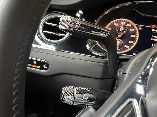 Bentley flying spur 6.0 w12 s 635pk 2020 (origineel-nl & 1e eigenaar), j-220-xg - afbeelding 21 van  61