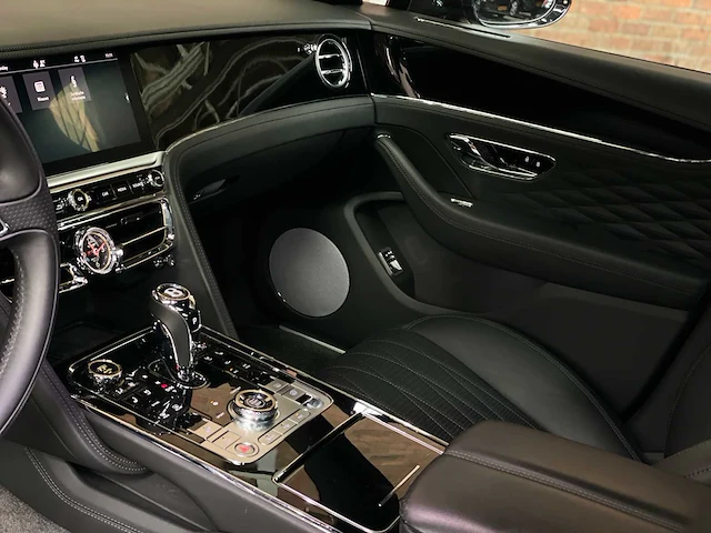 Bentley flying spur 6.0 w12 s 635pk 2020 (origineel-nl & 1e eigenaar), j-220-xg - afbeelding 35 van  61
