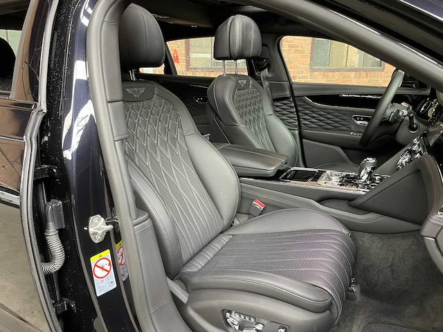 Bentley flying spur 6.0 w12 s 635pk 2020 (origineel-nl & 1e eigenaar), j-220-xg - afbeelding 52 van  61