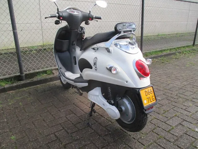 Benzhou yiying - bromscooter - e-scooter - afbeelding 2 van  13