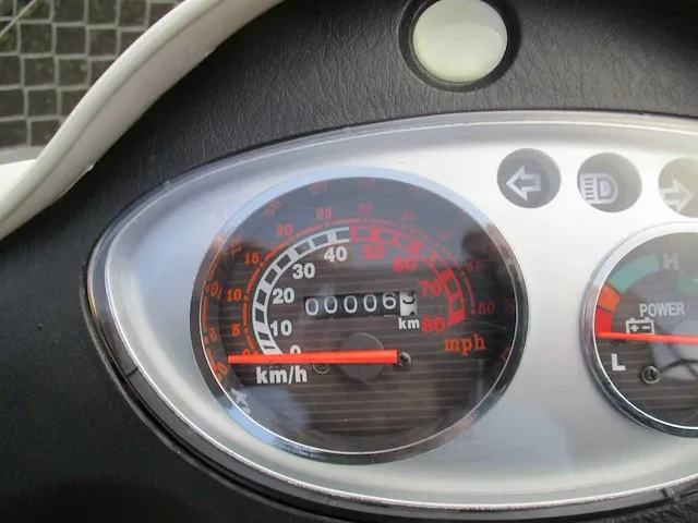 Benzhou yiying - bromscooter - e-scooter - afbeelding 4 van  13