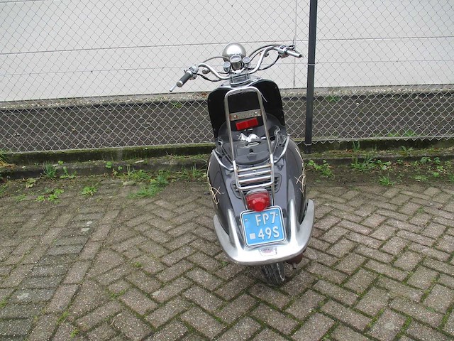 Benzhou yiying - snorscooter - 50/ retro - scooter - afbeelding 10 van  11