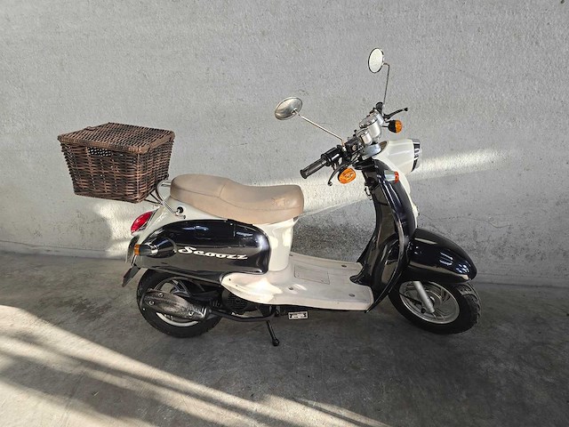 Benzhou yiying - snorscooter - dolce vita - 4t 25km uitvoering f722jb - afbeelding 2 van  7