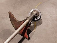 Benzine bosmaaier stihl, fs 130 - afbeelding 2 van  9