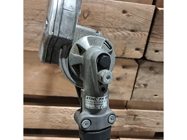 Benzine combimoter stihl, km 130/r, bouwjaar 2015, incl. 2x opzetstuk - afbeelding 13 van  15