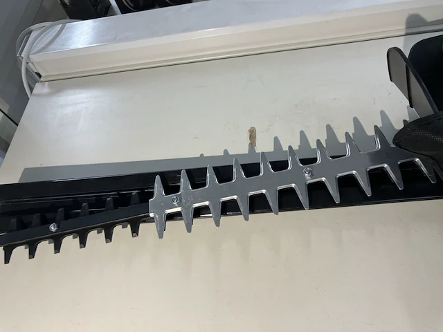 Benzine heggenschaar 55 cm - afbeelding 3 van  3