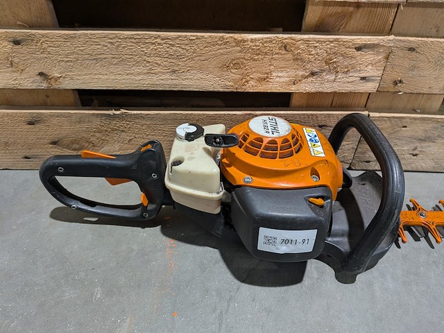 Benzine heggenschaar, stihl, hs 82 r - afbeelding 4 van  9