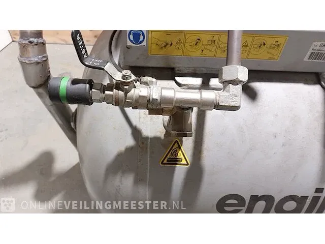 Benzine luchtcompressor engineair, lt.270, bouwjaar 2016 - afbeelding 5 van  15