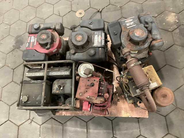 Benzine motor (6x) - afbeelding 5 van  5