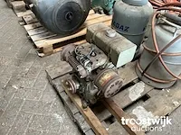 Benzinemotor - afbeelding 2 van  4
