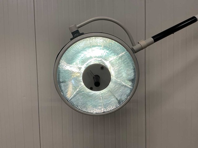 Berchtold - chromophare c-450 - onderzoekslamp - afbeelding 2 van  4