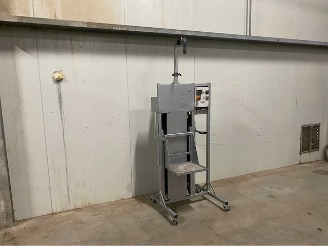 Berg - 40130/bem05c - gewas sorteer en verwerkingsmachine - afbeelding 1 van  7