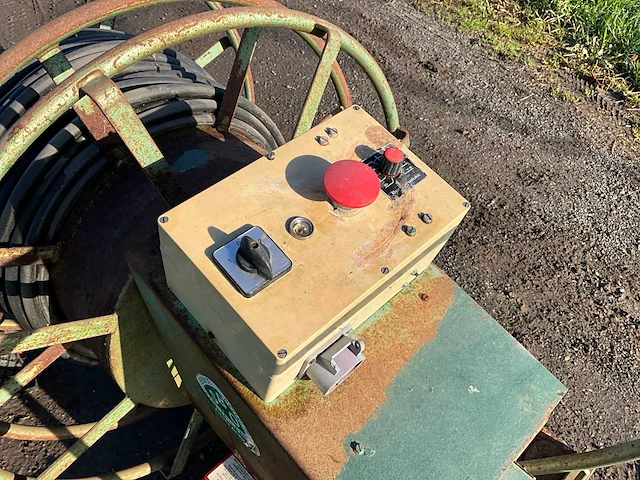 Berg elektrische slanghaspel - afbeelding 9 van  13
