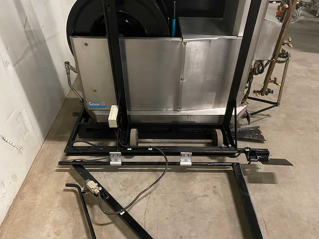 Berg hortimotive spuitrobot meto + transportwagen - afbeelding 5 van  11