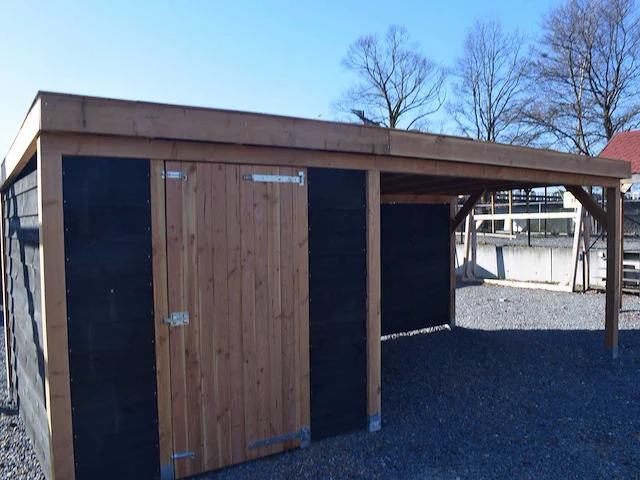 Berging met overkapping 550x400x245 cm - afbeelding 1 van  5