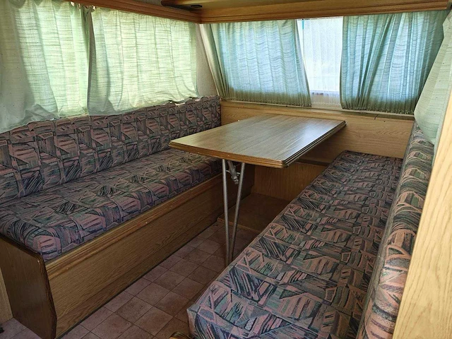 Bergland - 300 ek - caravan - afbeelding 8 van  10