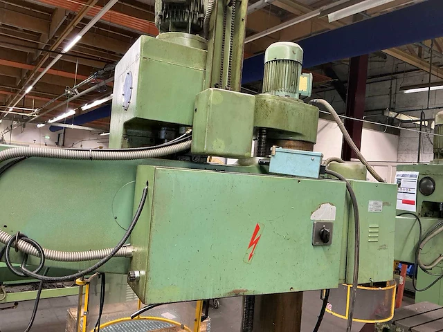 Bergonzi tr 40 radiaalboormachine - afbeelding 2 van  26