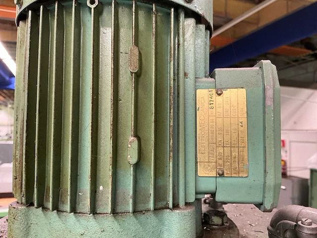 Bergonzi tr 40 radiaalboormachine - afbeelding 6 van  26