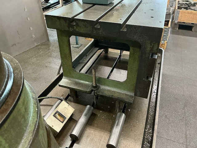 Bergonzi tr 40 radiaalboormachine - afbeelding 16 van  26