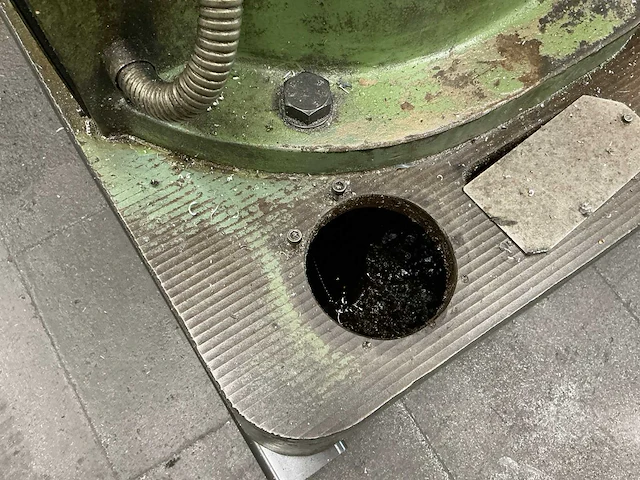 Bergonzi tr 40 radiaalboormachine - afbeelding 17 van  26