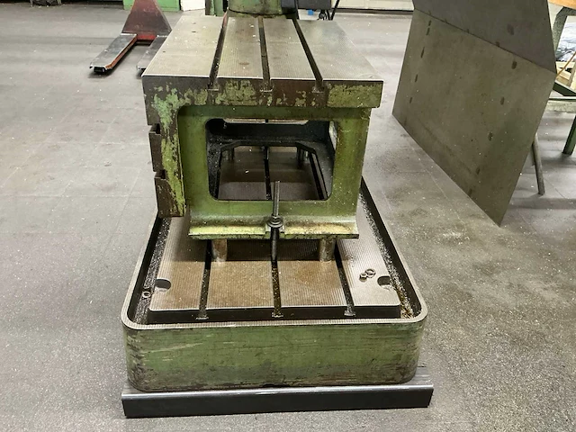 Bergonzi tr 40 radiaalboormachine - afbeelding 24 van  26
