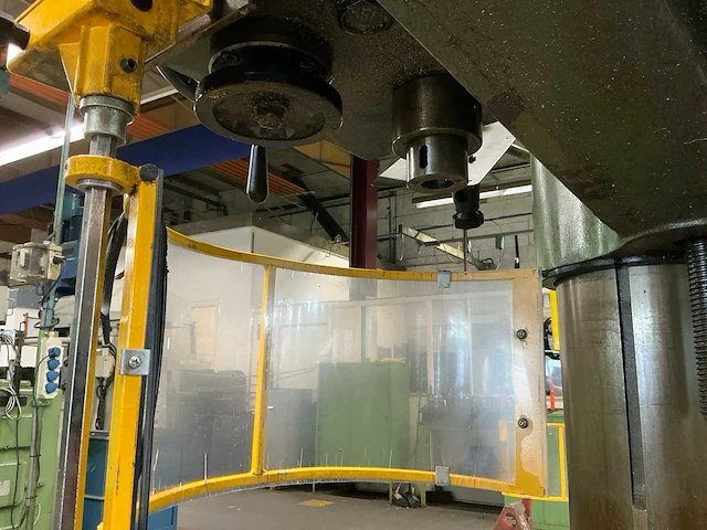 Bergonzi tr 40 radiaalboormachine - afbeelding 26 van  26