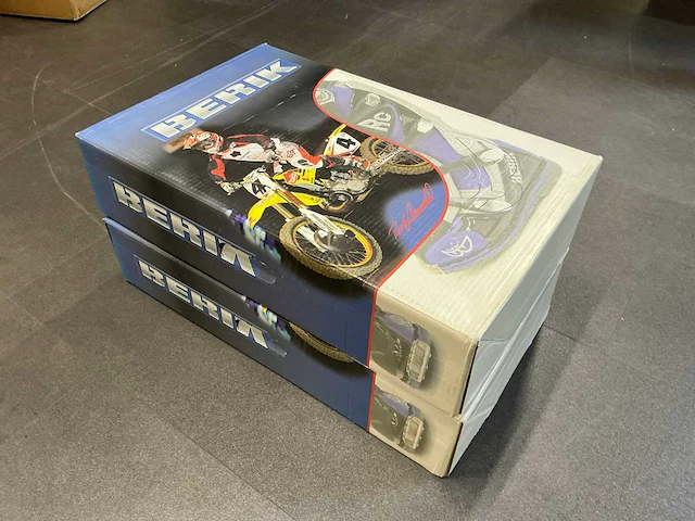 Berik motorlaarzen maat 42 (2x) - afbeelding 1 van  3
