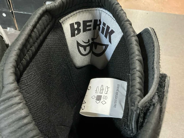 Berik motorlaarzen maat 42 (2x) - afbeelding 3 van  3
