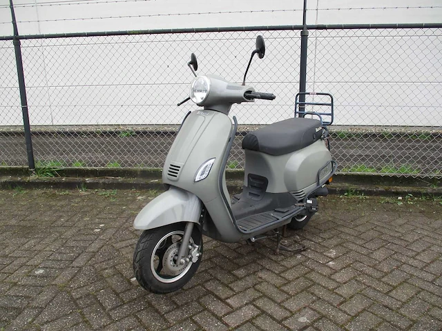 Berini - snorscooter - napoli ii jj50qt-21h - scooter - afbeelding 5 van  12