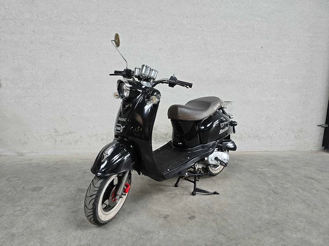Berini - snorscooter - new city - 4t 25km uitvoering dsj31r - afbeelding 3 van  7